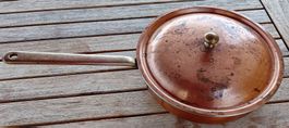 Chromstahl- Pfanne im Kupferdesign und Bronze Griff