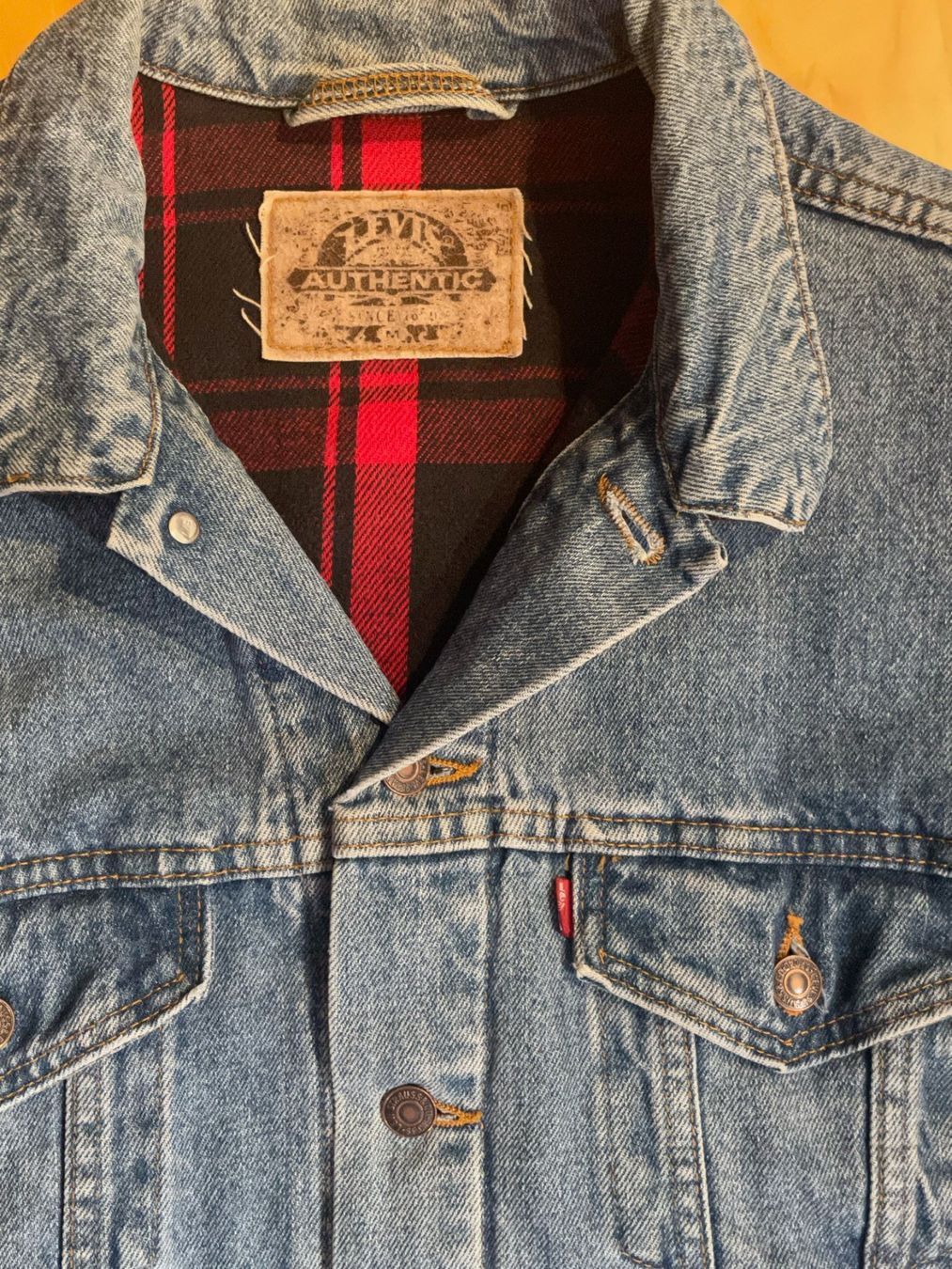 Levi's Jacken: VINTAGE LEVI'S PLAID LINED DENIM JACKET SZ: M – Gebraucht aus Cortaillod von Stay_Alive_vintage 4
