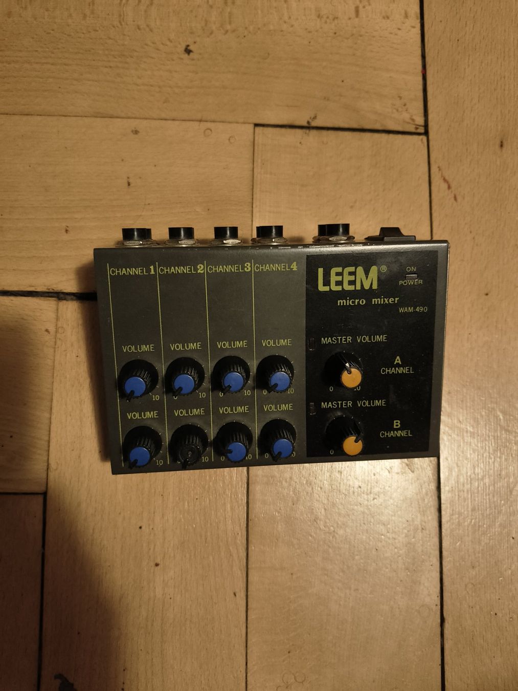 Console di mixaggio: Leem micro mixer wam-490 – Usato da Bern venduto da loi_5jtn