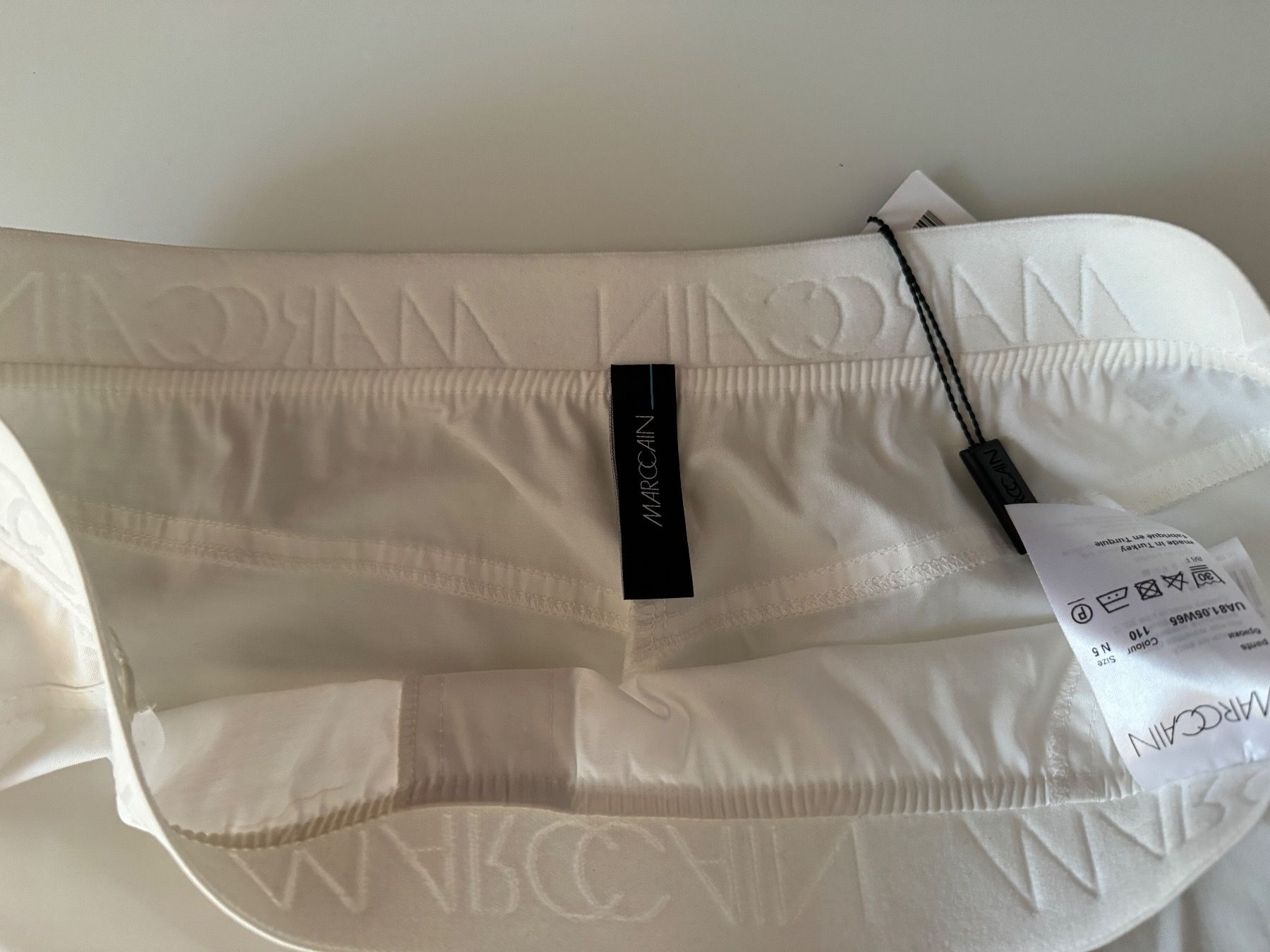 Marc Cain Pantaloni: Marccain Hose Baumwolle/viskose N5 L,42 – Nuovo e nell'imballaggio originale da Volketswil venduto da praxis12 3