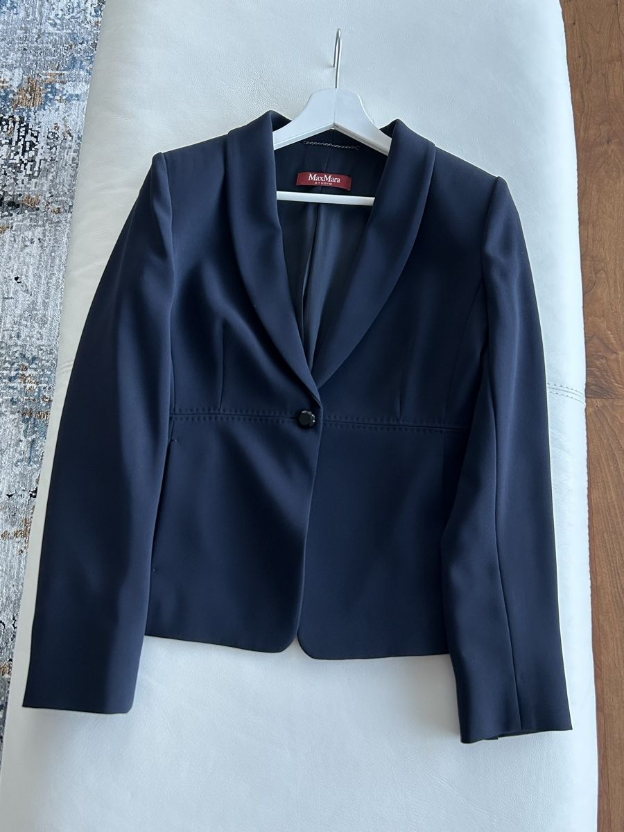 Max Mara Giacche: Max Mara Studio Blazer, IT 40 - Great Style! – Nuovo (secondo la descrizione) da Schindellegi venduto da nan_727n