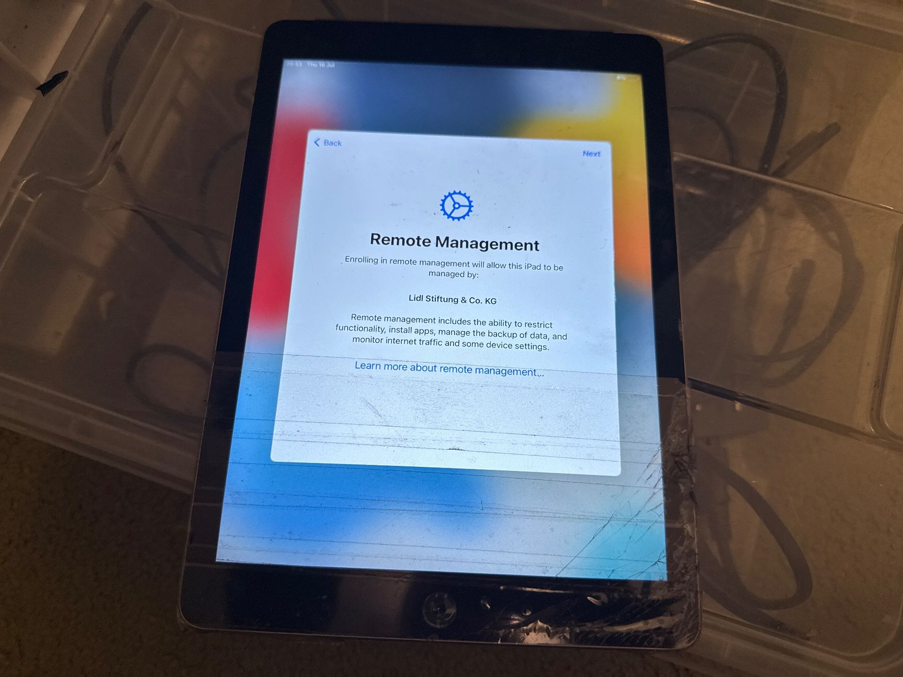 Apple Tablettes PC: Ipad Air 2 -A1567- icloude – Défectueux à Olten par HoYa01