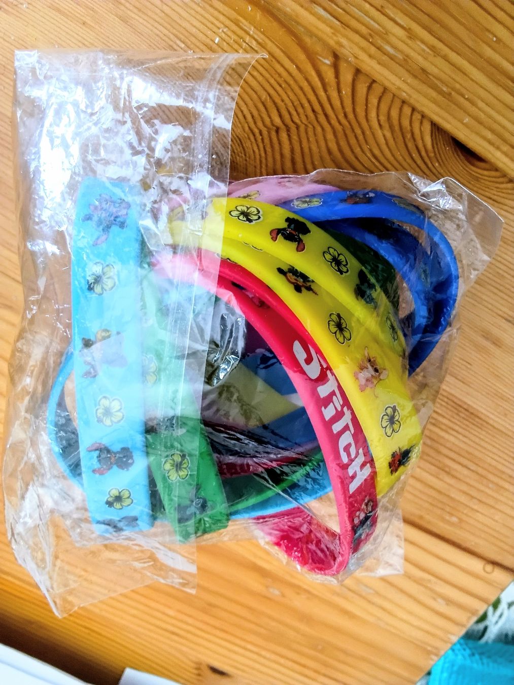 Bracciali & Braccialetti: Silikonarmbänder NEU 10 Stk. – Nuovo e nell'imballaggio originale da St.Gallen venduto da Kristal54 2