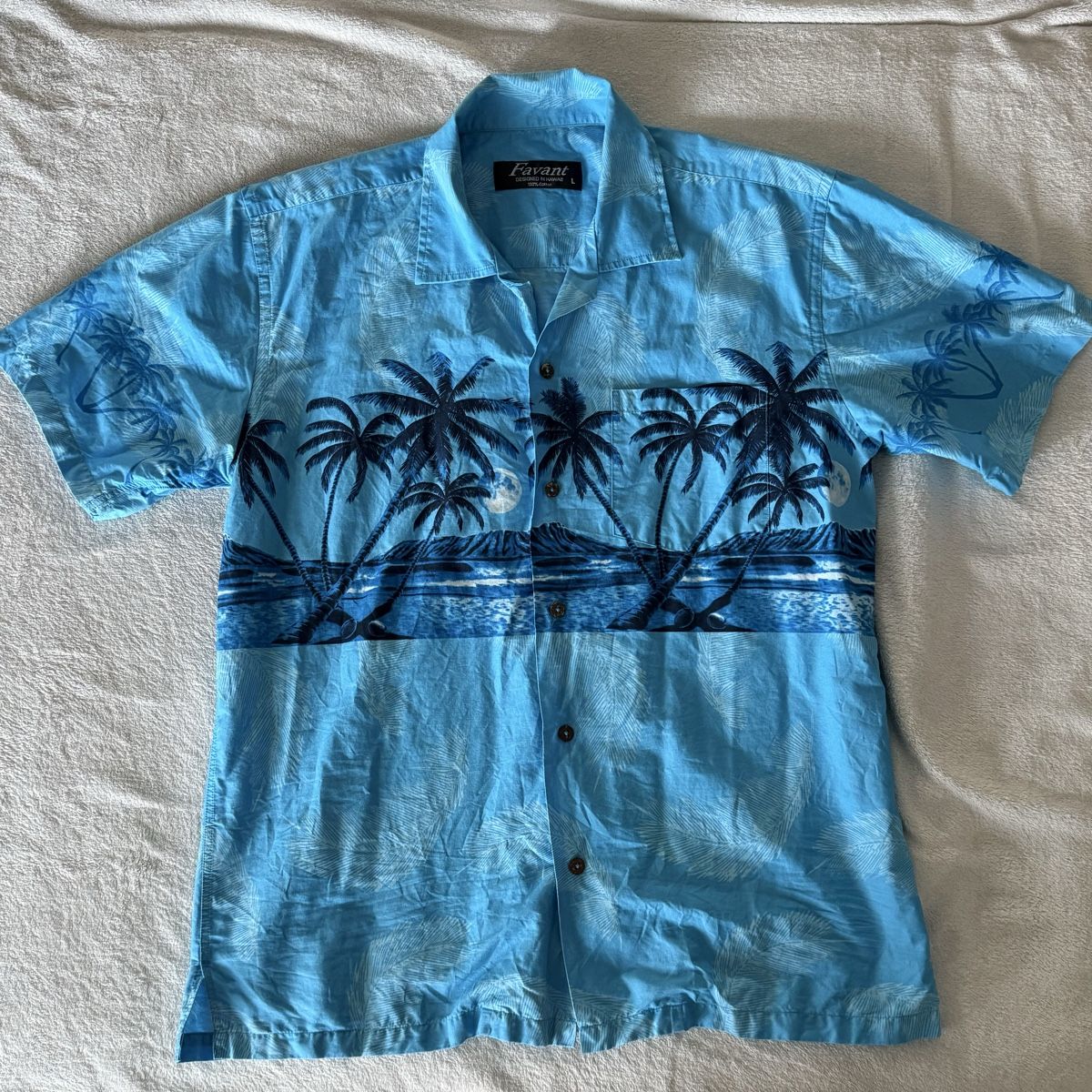 Camicie: Hawaii Shirt – Usato da Steffisburg venduto da laura_bazinga