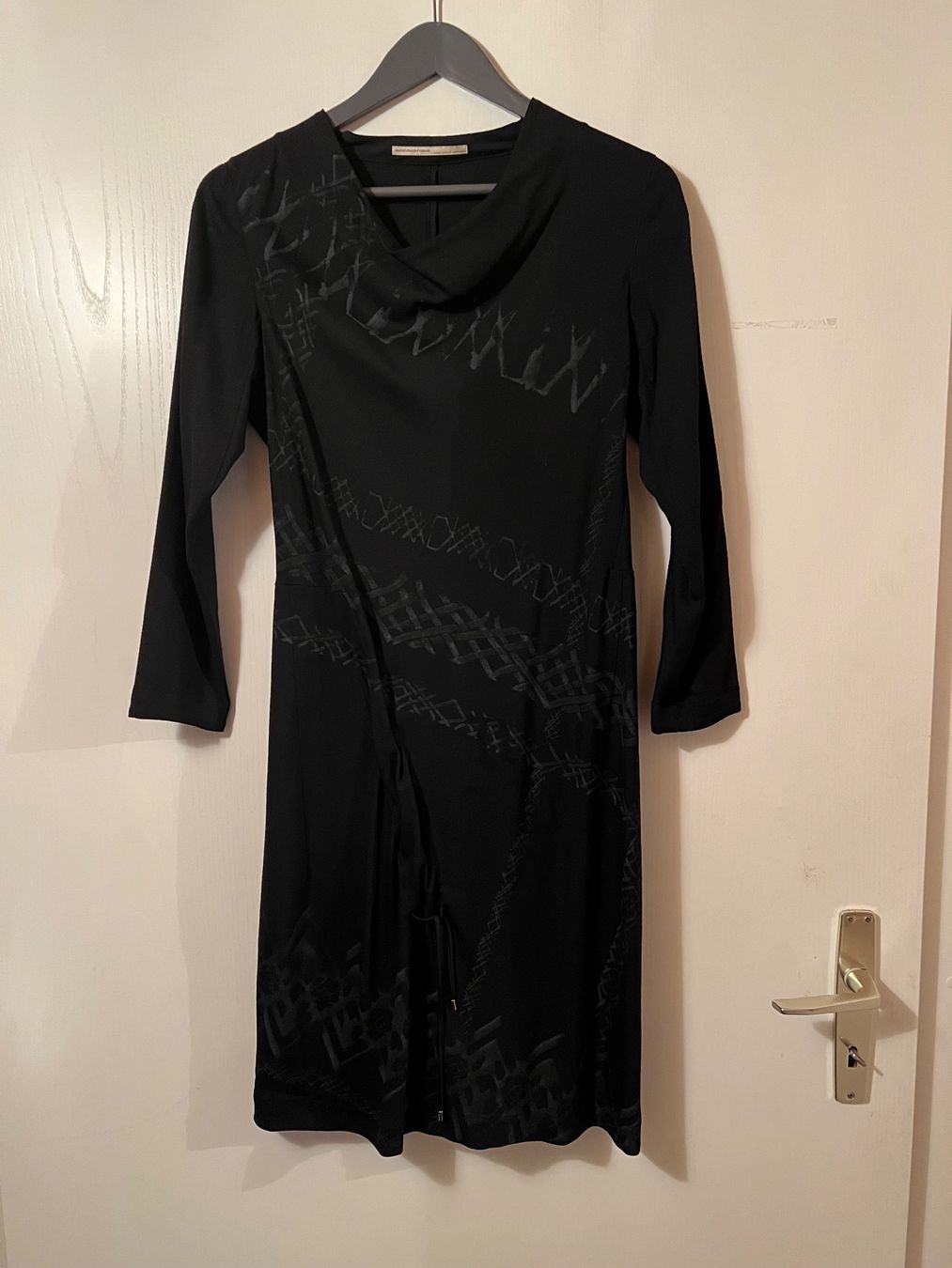 Girbaud Robes: Kleid Marithe Francois Girbaud schwarz gebraucht – D'occasion à Ruggell par Malbuntiger01 2