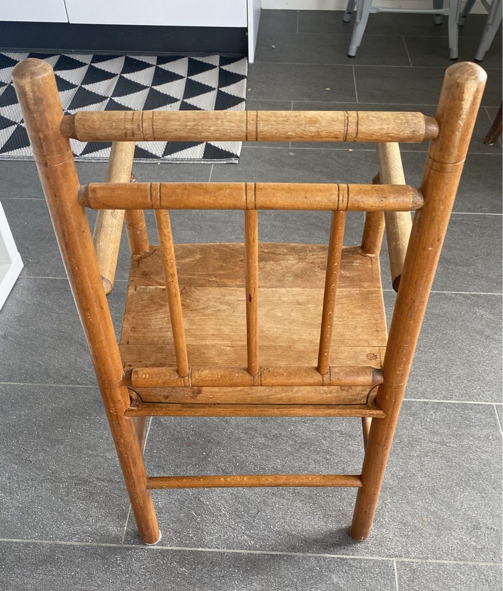 Chaises: Kinderstühlchen antik – D'occasion à Bern par Arecibo07 2