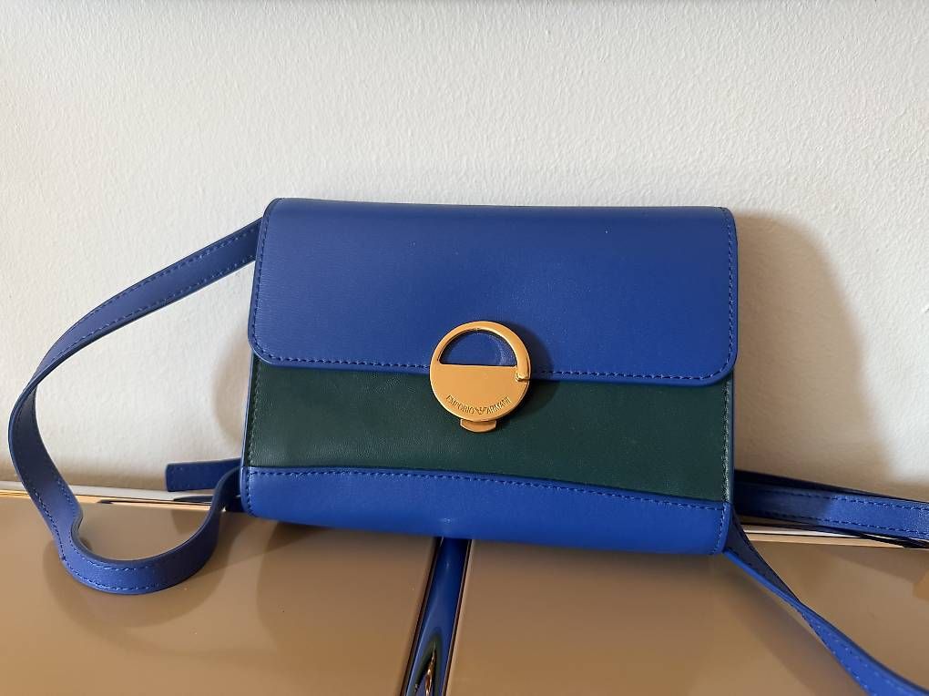 Armani Taschen für Damen: ARMANI Crossbody Bag – Gebraucht aus Zürich von jana_lorena 1