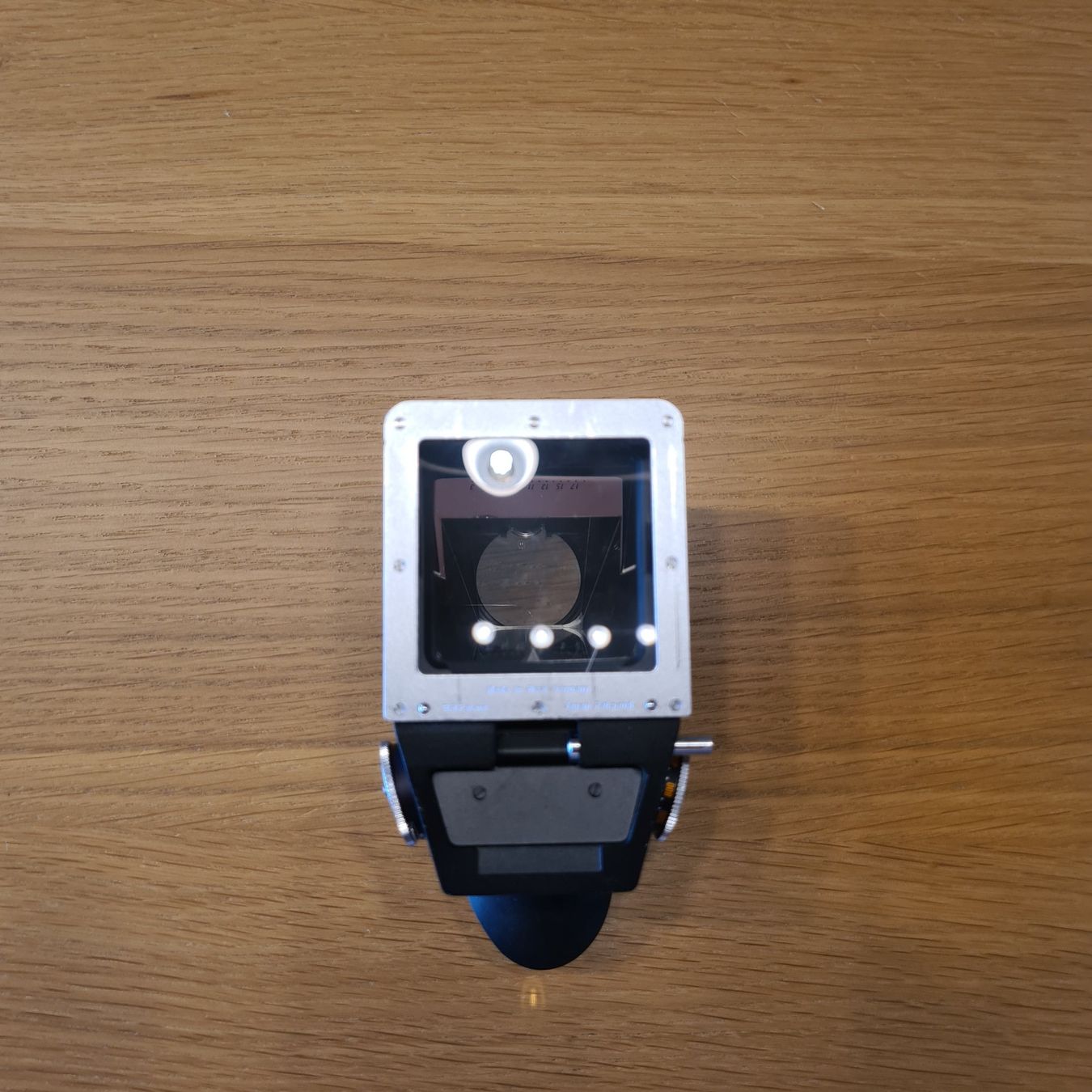 Hasselblad Fotocamera: Hasselblad TTL 52051 Prismensucher – Usato da Weinfelden venduto da jri_58lq