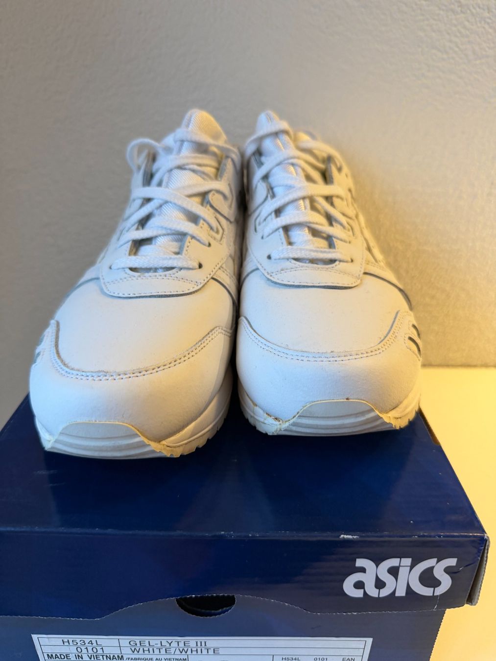 Asics Scarpe da uomo: Asics Gel-Lyte 3 All White – Usato da Ennenda venduto da KUROI14 1