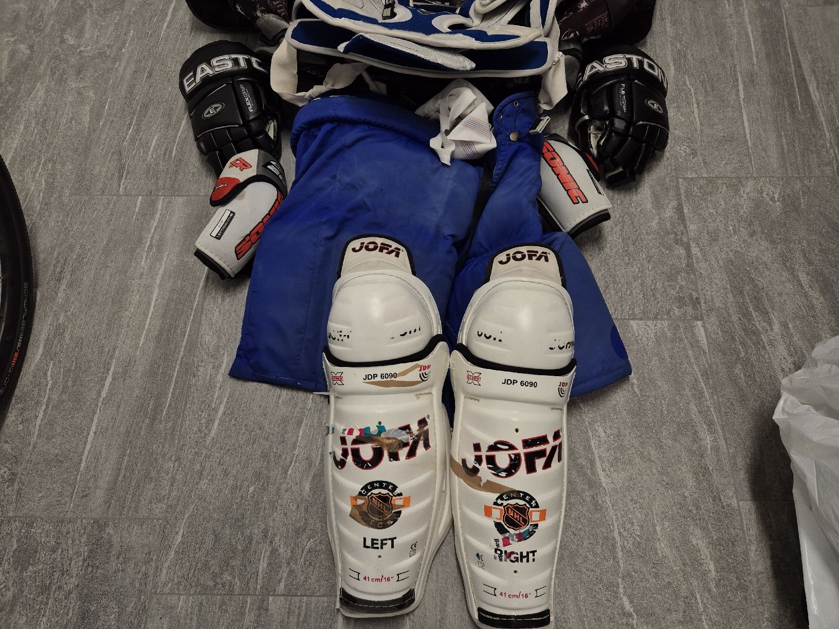 Protezioni & Imbottiture: Eishockey Ausrüstung, Grösse M – Usato da Lufingen venduto da Emanuel12345 2