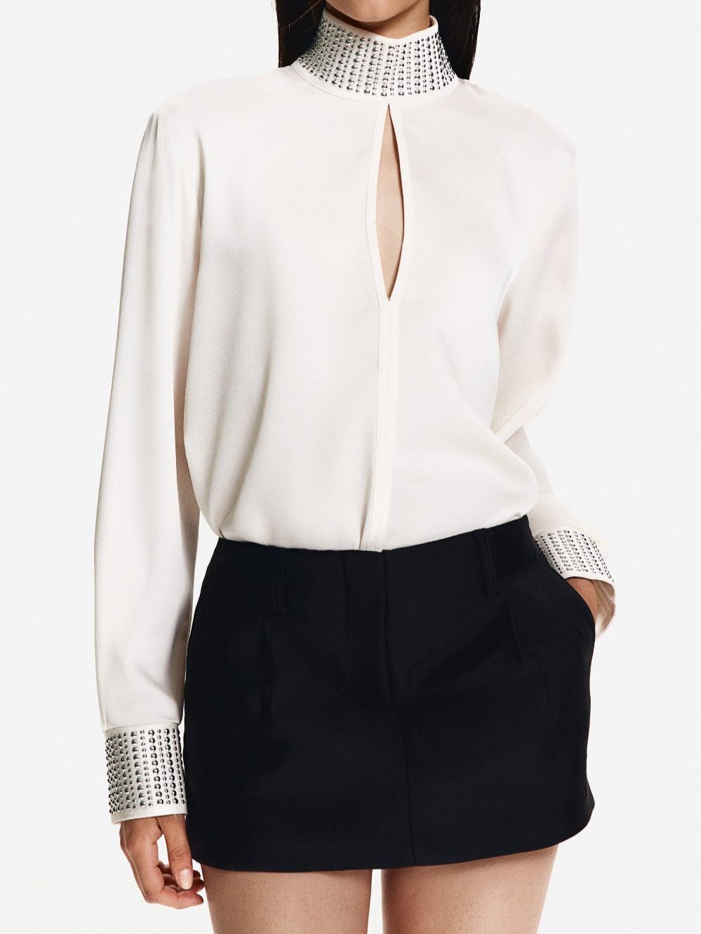 H&M Camicette: Chemisier blanc cassé avec clous - S – Usato da Troinex venduto da Irisglo 7