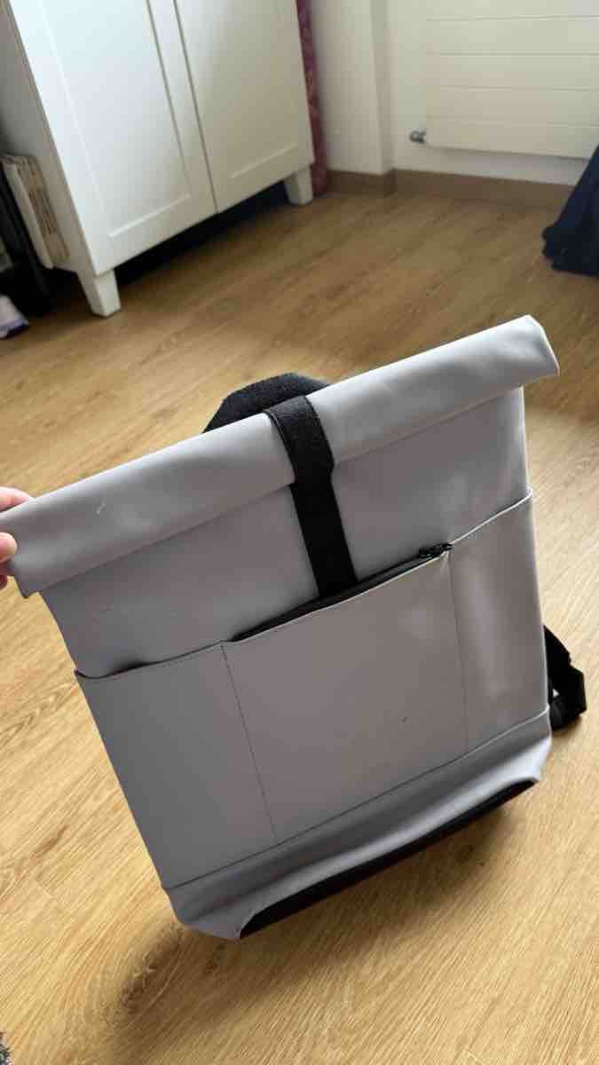 Zaini: Rucksack Roll-Top grau/lila – Usato da Winterthur venduto da melwatch