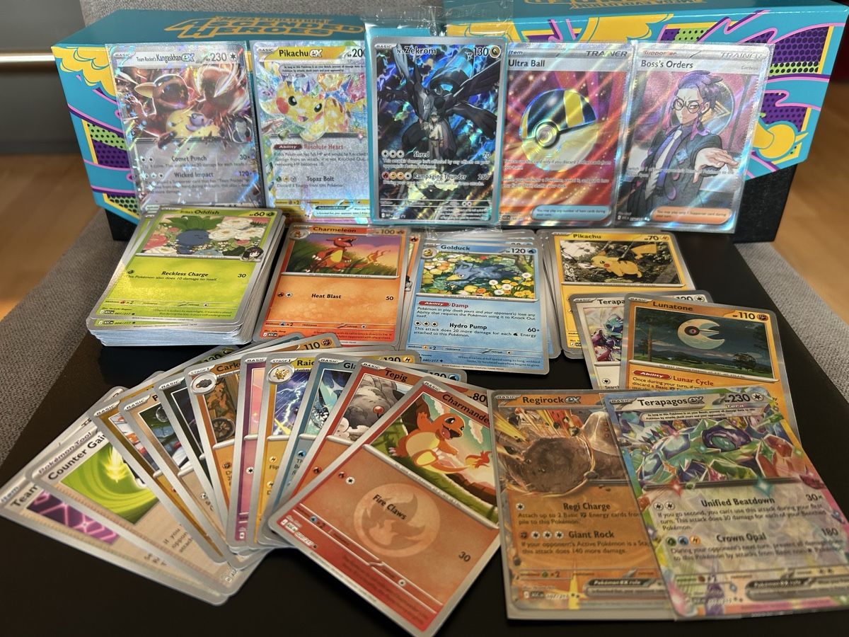 Pokémon – Assortiment De 10 Pièces En Métal Et Plastique – Sans Doublons – Collection
