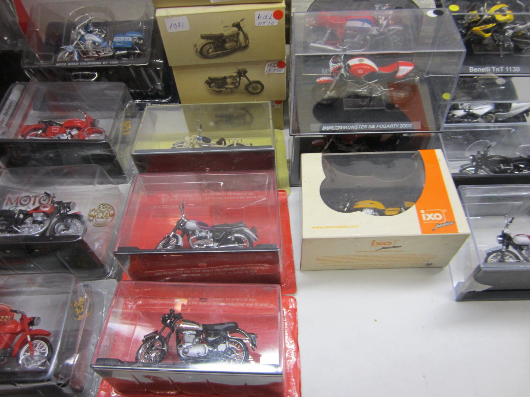 Kit di modellismo & Modellini statici: Motos 1/24 – Nuovo e nell'imballaggio originale da Gland venduto da renomodel 2
