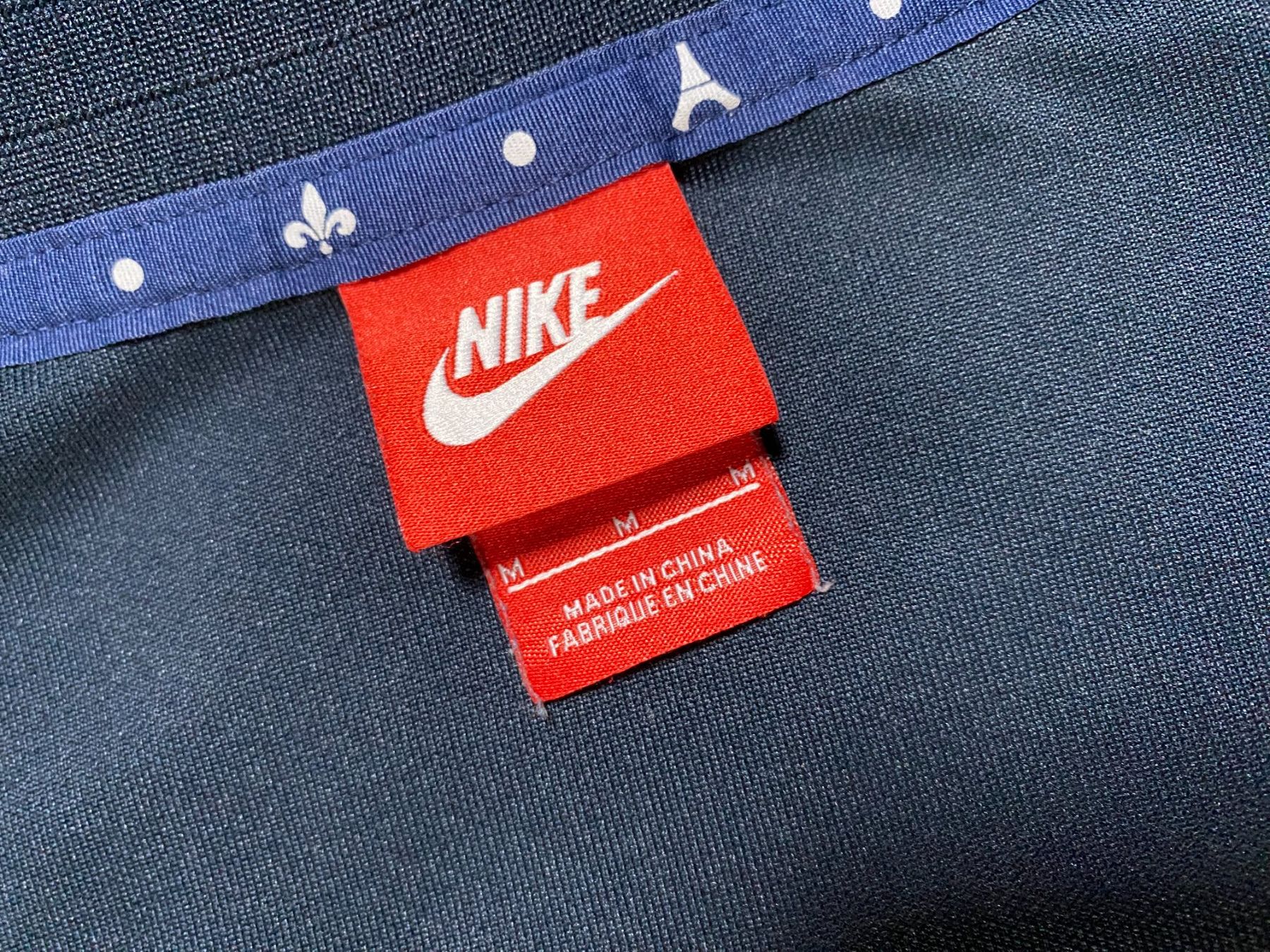 Nike Leibchen & Hosen: Nike PSG Trainingsjacke Dunkelblau M – Gebraucht aus Liestal von Octo_Vintage 5