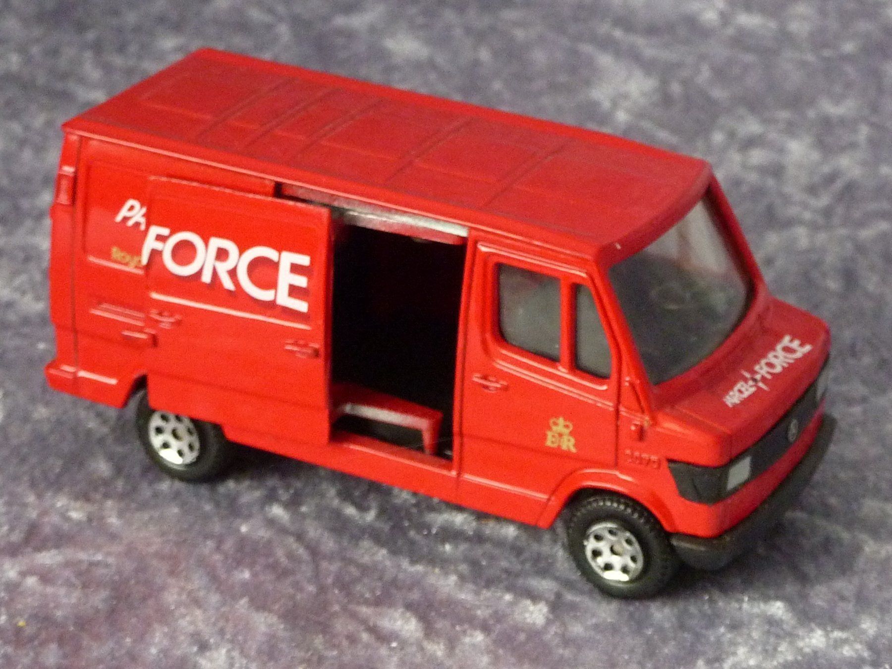 Corgi Toys Modellini d'auto: Mercedes 207D  Corgi – Usato da Dürrenäsch venduto da modellautos4you 3
