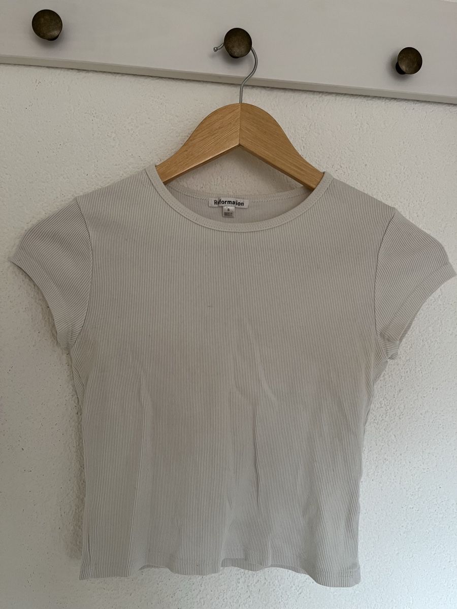 Reformation T-shirts: Reformation Muse Tee – D'occasion à Morges par pic_5hcz 1