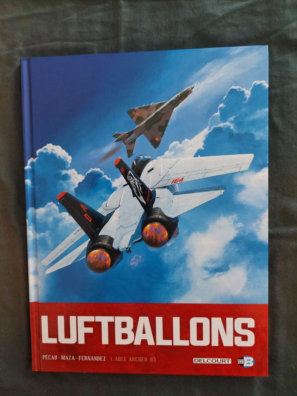Fumetti: Luftballons t.1 Able Archer 83 EO 2017 Neuf – Nuovo (secondo la descrizione) da Genève venduto da Blu_BD
