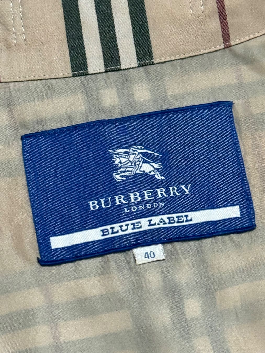Burberry Giacche: Trenchcoat von Burberry – Usato da Endingen venduto da lisous.closet 8