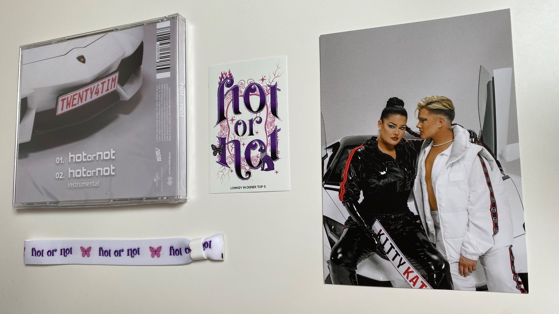 CDs: Single Bundle twenty4tim hot or not, asuverkauft CD – Neu und originalverpackt aus Hochwald von _biene_ 4