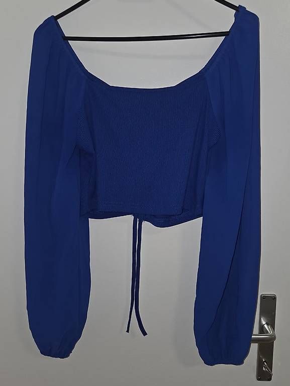 Tops: 2 Crop-Tops – D'occasion à St. Gallen par ruz_t5lk 2