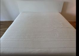IKEA Malm Bett Weiss 180x200 cm mit Lattenrost