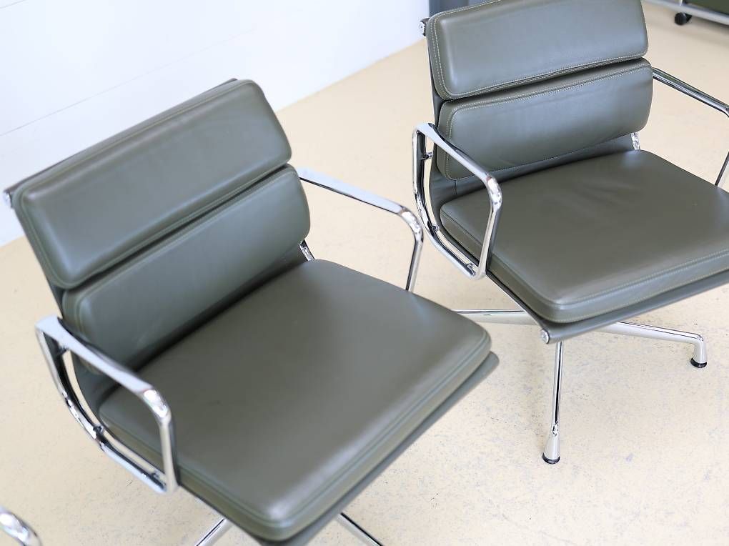Eames Sedie: Vitra Eames EA 208 Softpad Bürostühle | Olive Leder – Usato da Meinisberg venduto da atelier_TILIJA 4