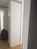 Schlanker weisser Hochschrank Top Zustand!