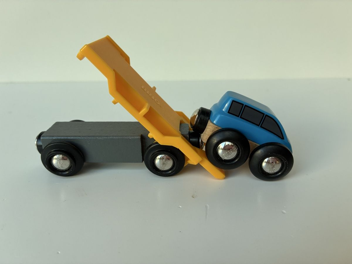 Brio Giocattoli: Brio 33577 Car transporter with ramp – Usato da Lucens venduto da metaD 2