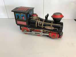 Lokomotive TM Modern Toys defekt