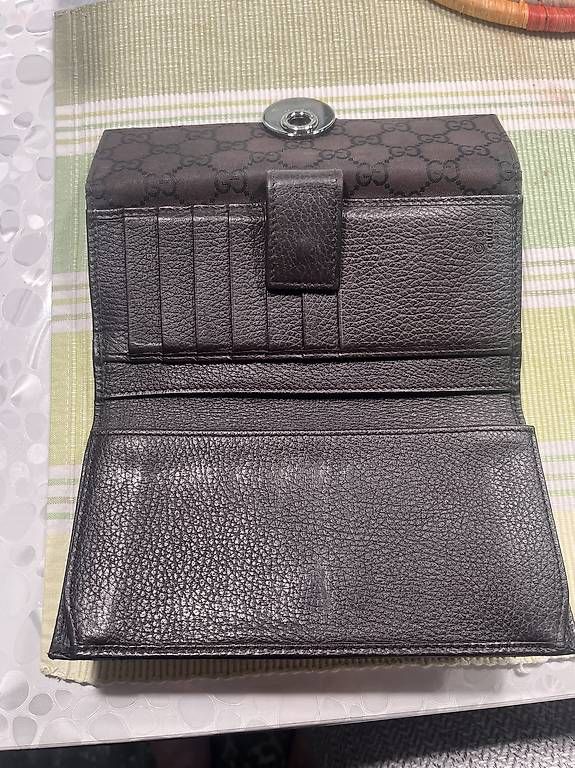 Gucci Portemonnaies: Portafoglio donna Gucci originale – D'occasion à Cadempino par nan_8qxm 3