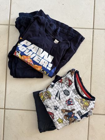 2 Schlafanzüge Paw Patrol Jungen Grösse 122/128 gebraucht
