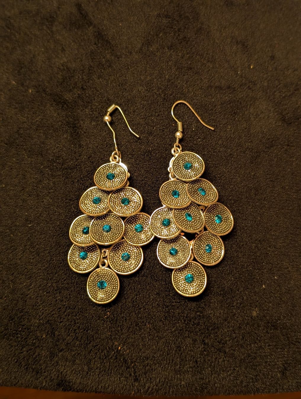 Orecchini pendenti & Orecchini a lobo: Boucles d'oreilles avec pierres turquoise. – Usato da Daillens venduto da cla_sj2w 1