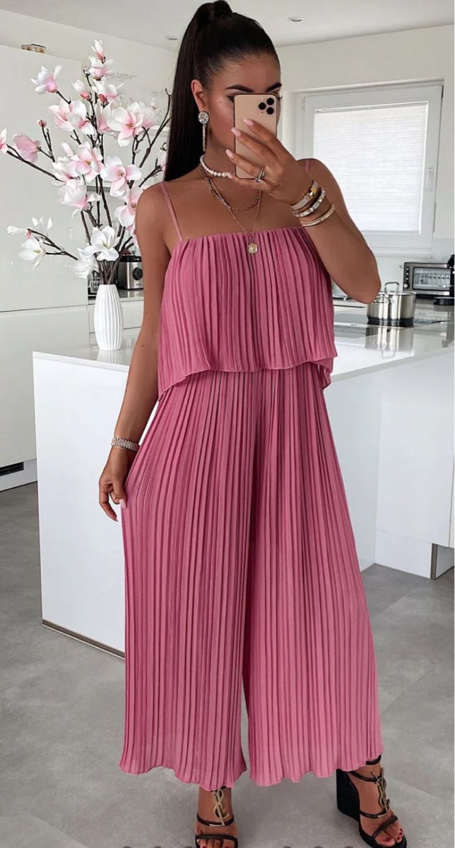 Tute: Neu ELEGANT PLEATED ONE PIECE BERRY – Nuovo e nell'imballaggio originale da Gockhausen venduto da Lali013 1