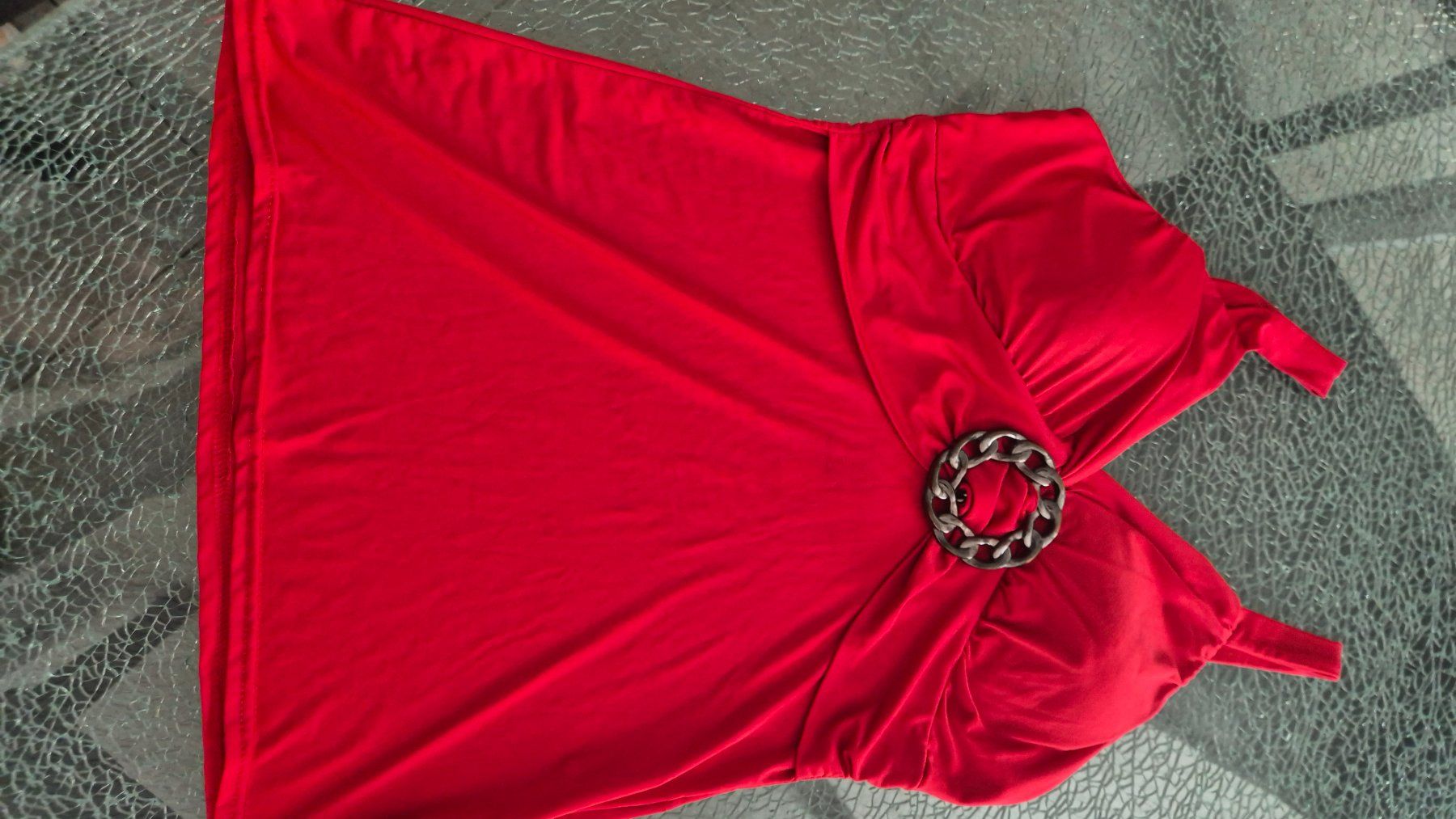 T-shirt: Maglia canotta rossa estiva – Usato da Gordevio venduto da RUBY104