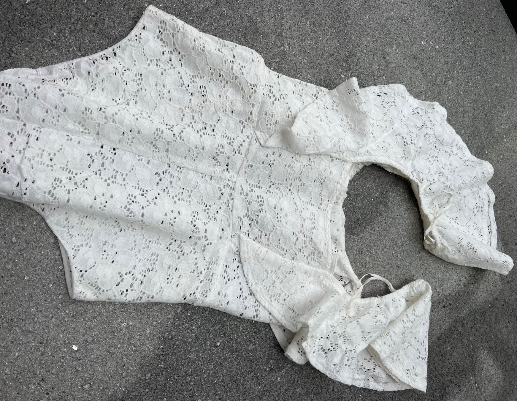 Oysho Tops: Spitzenbody – Neuf (Voir description) à Tagelswangen par fireiceprincess