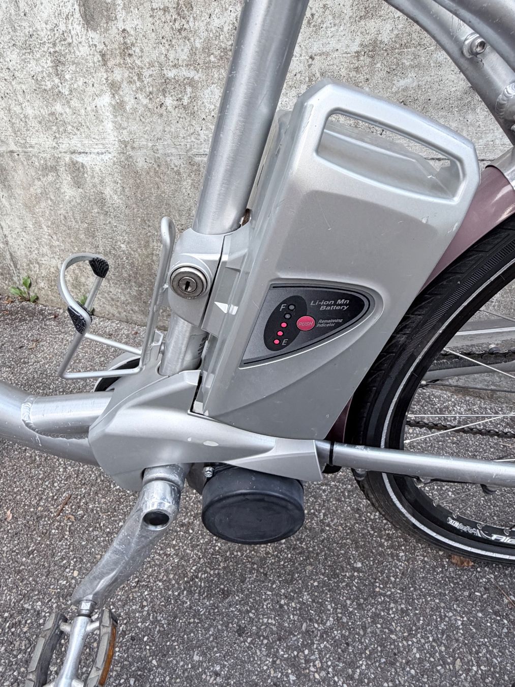 Flyer Velos: Flyer E-Bike -  45- km/h Shimano XT – Gebraucht aus Solothurn von lea_5lxz 3