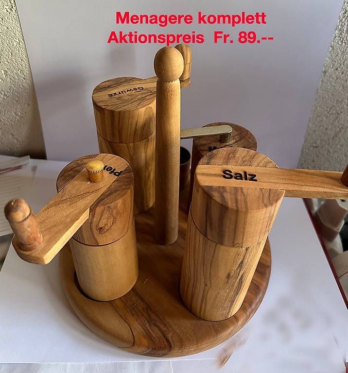 Set di piatti: Menagere Olivenholz Set – Usato da Uzwil venduto da Flawil120