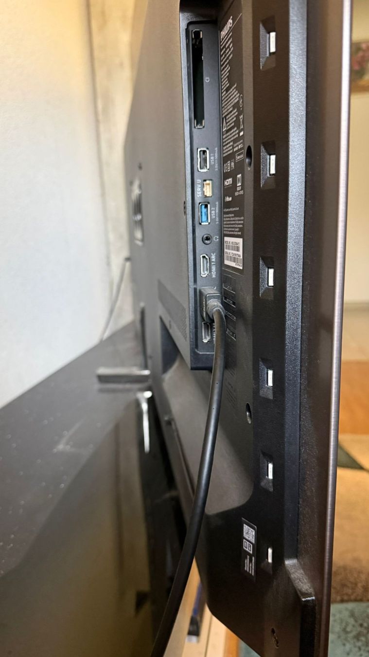 Philips Televisori: Fernse 65 Zoll mit Möbel Weis Philips – Usato da Kandergrund venduto da fre_5lgk 2