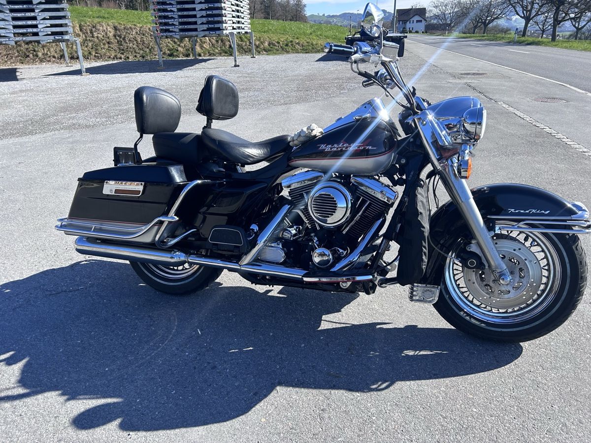Harley-Davidson Touring: Harley Davidson – Usato da Wald ZH venduto da Landgraf 1