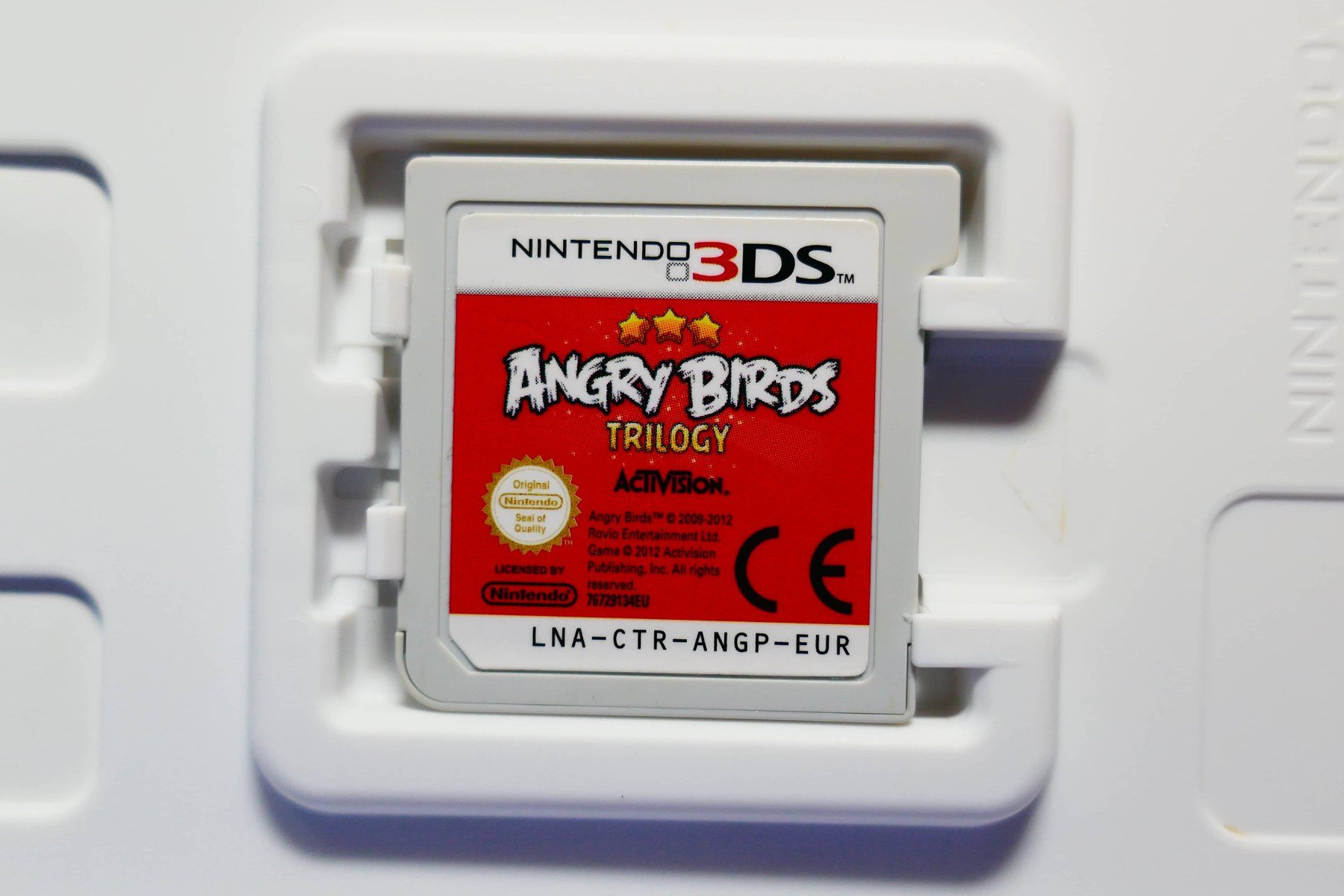 Nintendo Giochi: Angry Birds Trilogy - Nintendo 3DS – Usato da Vuarrens venduto da Espace-Retro 2