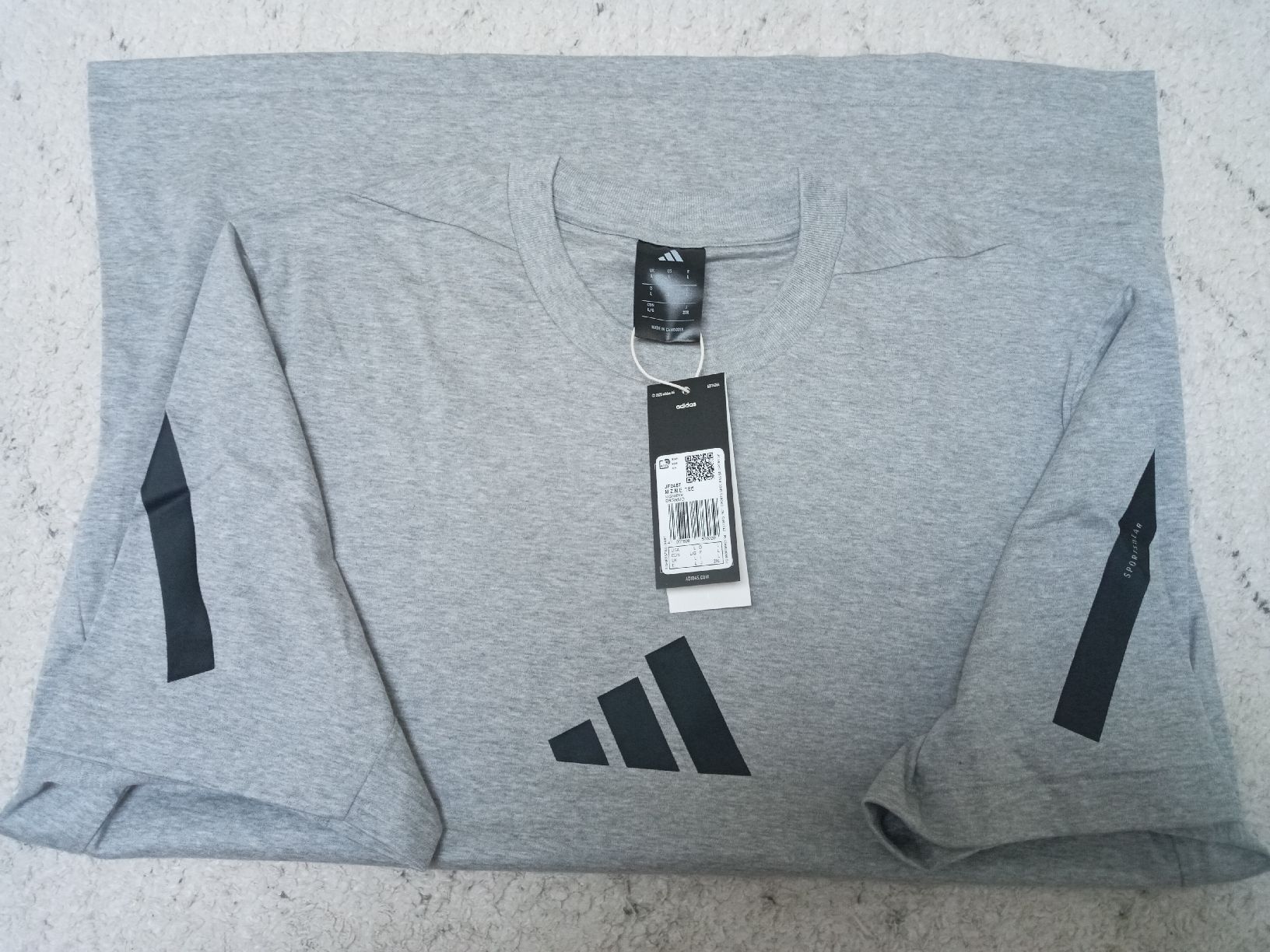 Adidas T-Shirts: T-shirt Adidas original, gr. L – Neu und originalverpackt aus Düdingen von gum_g8cr 2