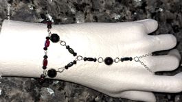 Sklavenarmband=Ringarmband     ""Handgemacht""