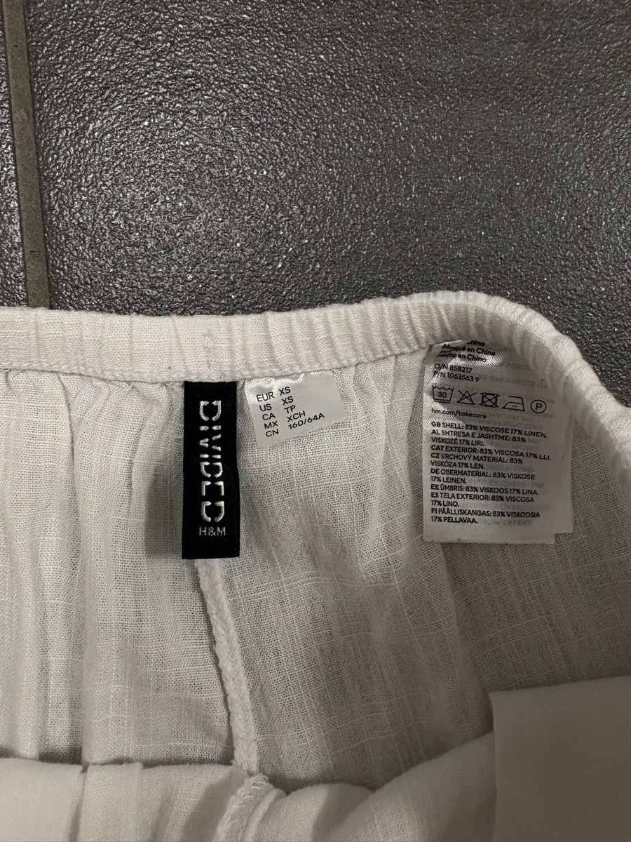 H&M Pantaloni: H&M Stoffhose XS – Usato da Rümlang venduto da svent 3