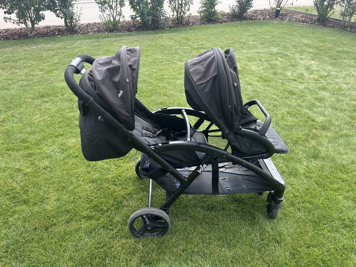 Joie Carrozzine: Kinderwagen - Geschwisterwagen – Usato da Altikon venduto da Groebe