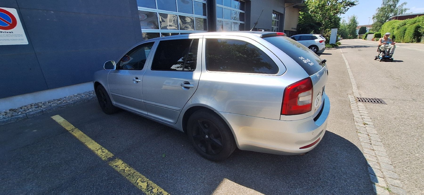 Skoda Autos: SKODA OCTAVIA – Defekt aus Flawil von urs_yff8 2
