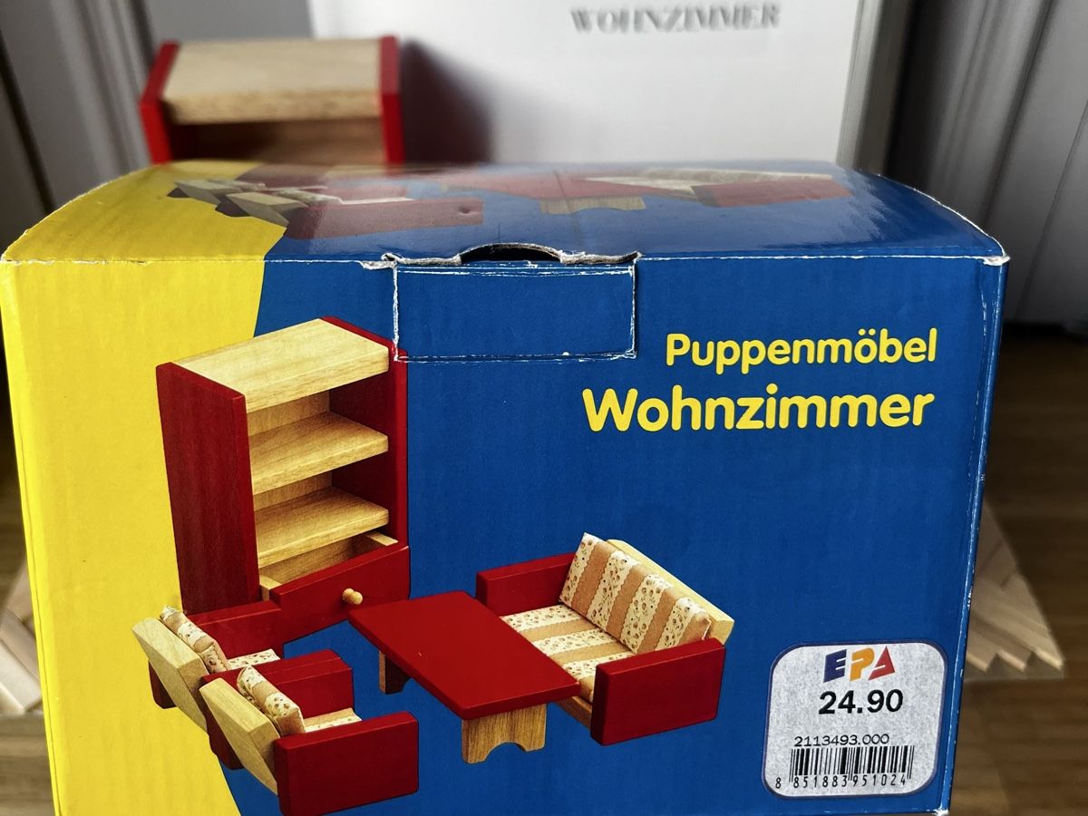 Case e mobili per bambole: Puppenmöbel aus Holz – Usato da Brugg AG venduto da Faint.Memory 4