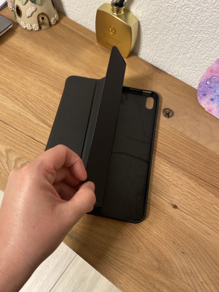 Covers & Borse: Schwarze Schutzhülle / Case für Tablett – Usato da Beinwil am See venduto da lol_j8dy 4