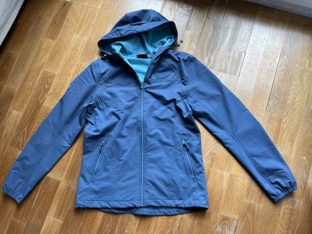 TREVOLUTION leichte Freizeit- und Wander-Softshell-Jacke