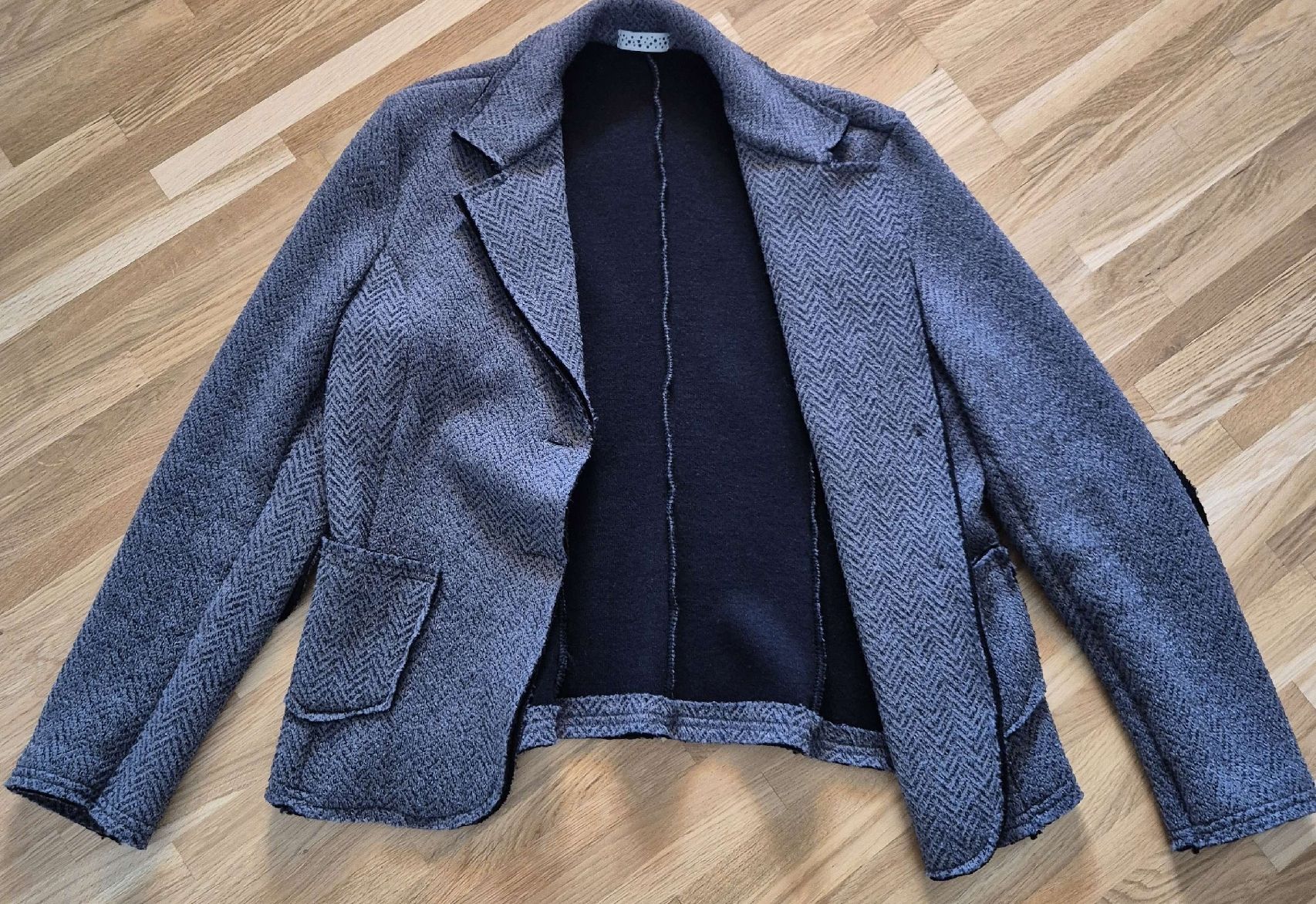 Giacche: Blazer gris – Nuovo (secondo la descrizione) da Neuchâtel venduto da Cor4